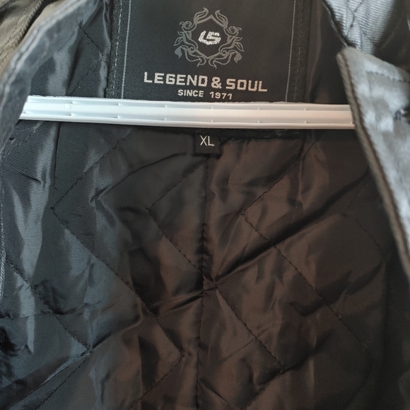 Coat - Picture 3 of 5